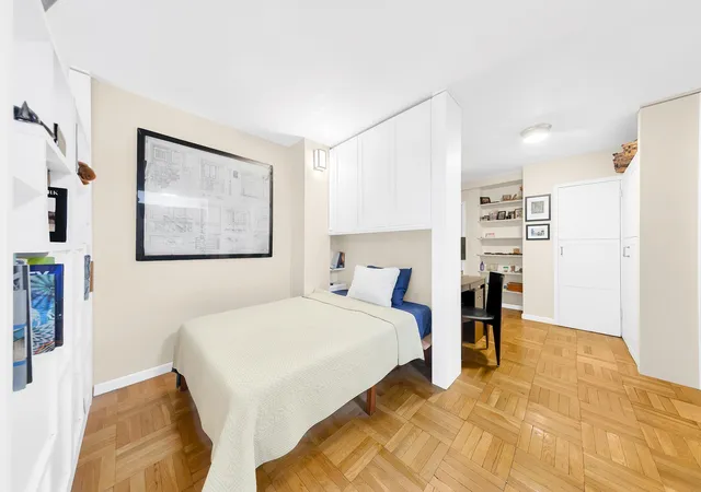 Photo 3 of House for sale at 345 E 52nd Street #4A, New York, NY 10022 | MLS# RLS20031969 | Listing updated on 2026-01-01