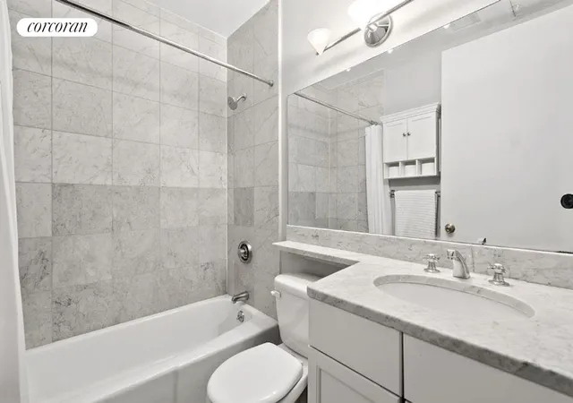 Photo 3 of House for sale at 350 W 50th Street #6K, New York, NY 10019 | MLS# RLS20032052 | Listing updated on 2025-11-26