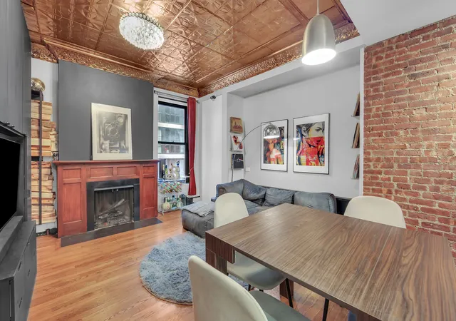 Photo 3 of Sale Pending at 255 W 95Th St #4D, New York, NY 10025 | MLS# RLS20032119 | Listing updated on 2026-01-01