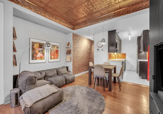 Photo 4 of Sale Pending at 255 W 95Th St #4D, New York, NY 10025 | MLS# RLS20032119 | Listing updated on 2026-01-01