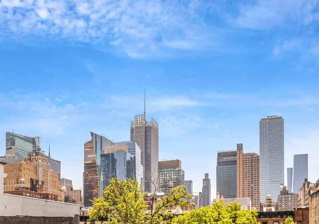 11th image of 350 W 48th St #4E, New York, NY 10036 | MLS# RLS20032335