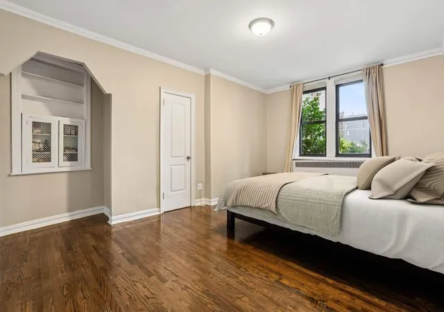 Photo 4 of House for sale at 350 Cabrini Blvd #1A, New York, NY 10040 | MLS# RLS20032578 | Listing updated on 2025-12-13