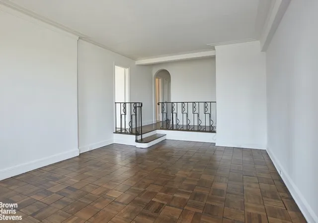 Photo 3 of House for sale at 25 Central Park W #30O, New York, NY 10023 | MLS# RLS20032598 | Listing updated on 2026-01-06