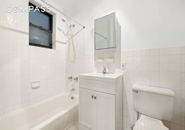 11th image of 312 W 49th St #1RW, New York City, NY 10019 | MLS# RLS20032873
