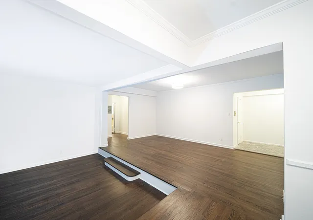 4th image of 915 E 17Th St #109, Brooklyn, NY 11230 | MLS# RLS20033064