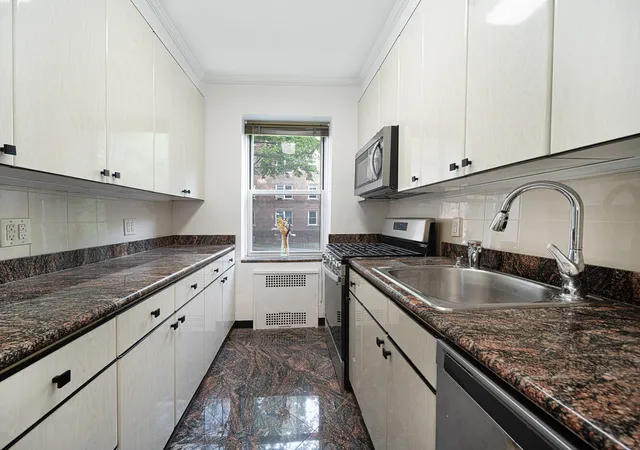 5th image of 915 E 17Th St #109, Brooklyn, NY 11230 | MLS# RLS20033064