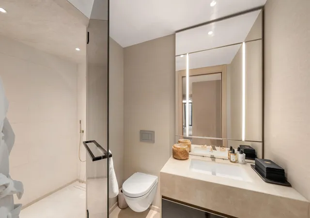 Photo 4 of House for sale at 685 5Th Ave #9A, New York City, NY 10022 | MLS# RLS20033543 | Listing updated on 2025-10-30