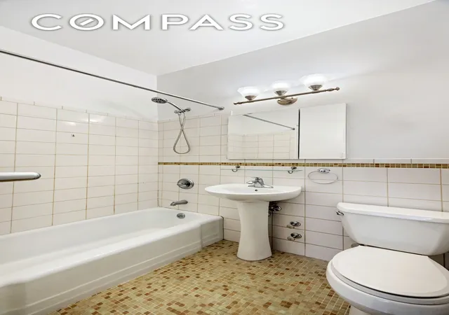 Photo 2 of House for sale at 222 E 80Th St #1F, New York, NY 10075 | MLS# RLS20033563 | Listing updated on 2025-12-21
