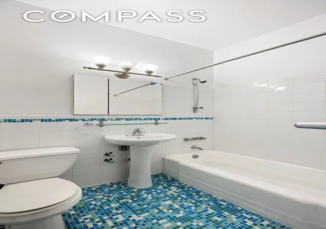 Photo 4 of House for sale at 222 E 80Th St #1F, New York, NY 10075 | MLS# RLS20033563 | Listing updated on 2025-12-21