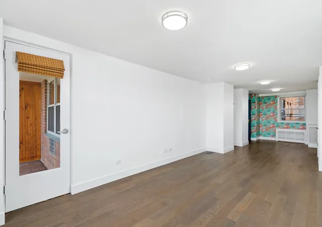 4th image of 5700 Arlington Ave, New York, NY 10471