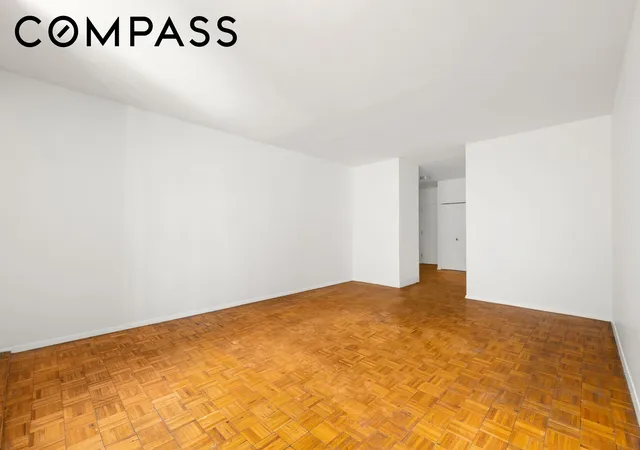 Photo 3 of House for sale at 3 Hanover Sq #4D, New York, NY 10004 | MLS# RLS20033808 | Listing updated on 2026-07-11