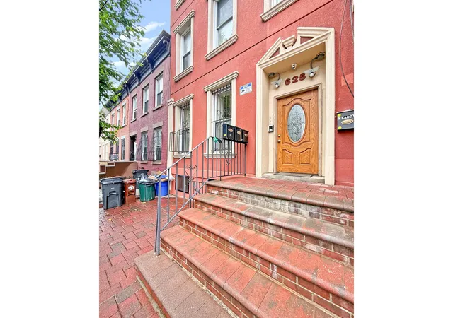 Photo 2 of Sale Pending at 625 Franklin Ave, New York City, NY 11238 | MLS# RLS20034012 | Listing updated on 2026-07-30