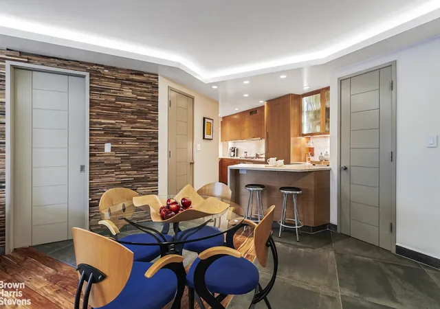 Listing Photo 2 - Condo for sale in building located at 430 W 34Th St, New York City, NY 10001 - Unit #LH