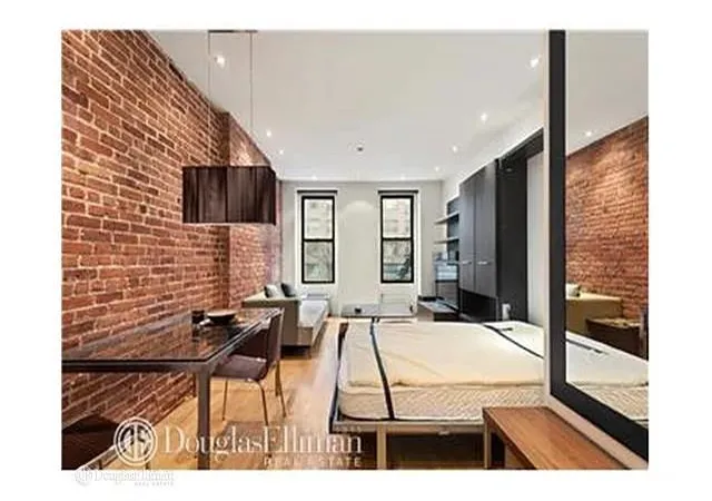 3rd image of 50 E End Ave #3B, New York City, NY 10028 | MLS# RLS20034098
