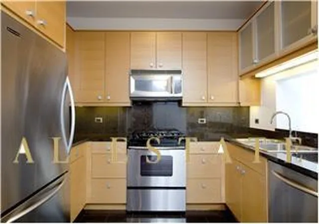 Photo 1 of House for sale at 120 Riverside Blvd #14-F, New York, NY 10069 | MLS# RLS20034133 | Listing updated on 2026-04-10