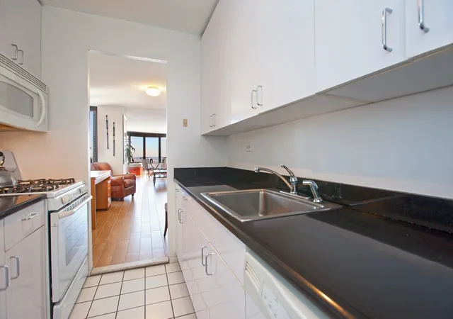 3rd image of 330 E 38Th St #56K, New York, NY 10016 | MLS# RLS20034260