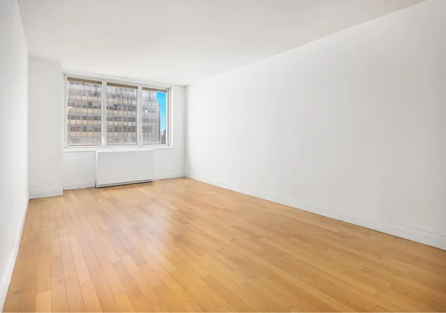 8th image of 212 E 47th St #19A, New York City, NY 10017 | MLS# RLS20034271