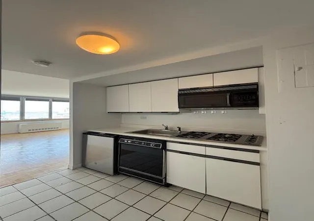 Photo 4 of Sale Pending at 500 W 43rd Street #29-G, New York City, NY 10036 | MLS# RLS20034418 | Listing updated on 2026-07-30