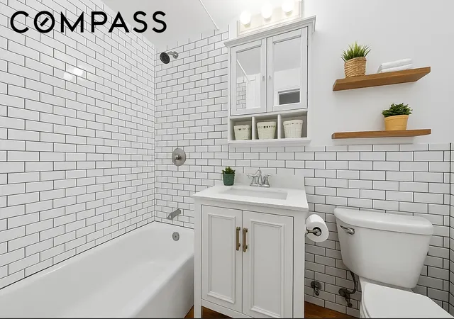 5th image of 237 Hancock St, New York City, NY 11216