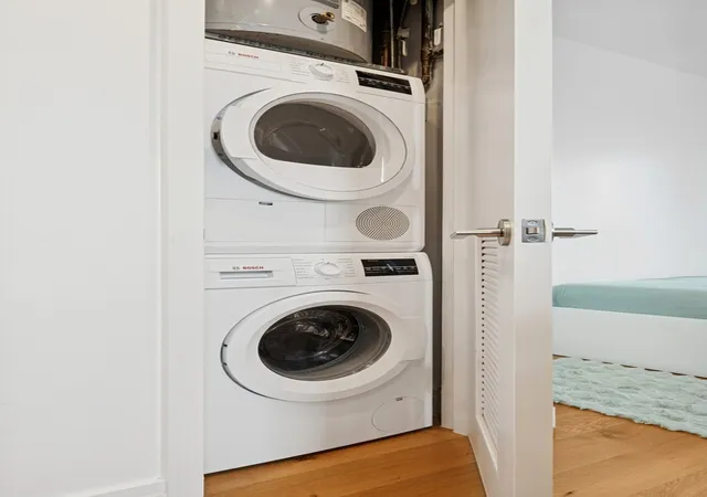 4th image of 24-16 Queens Plz S #17E, New York City, NY 11101 | MLS# RLS20034896