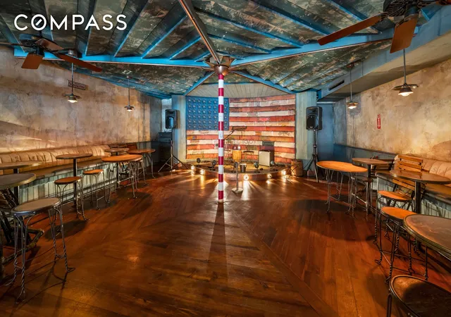 Photo 4 of House for sale at 354 Grand St, Brooklyn, NY 11211 | MLS# RLS20035059 | Listing updated on 2025-11-25