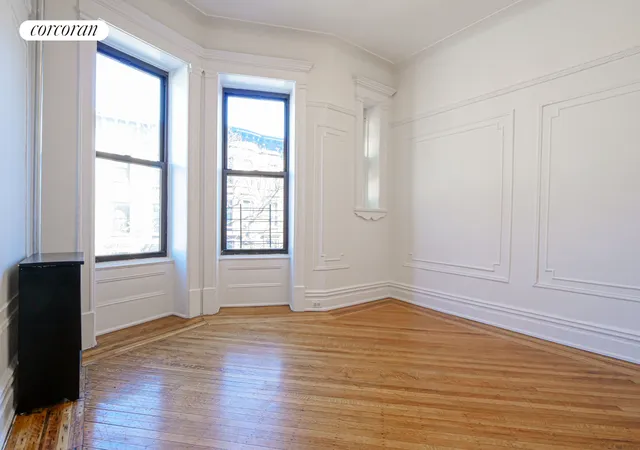 Photo 4 of Multi family home for sale at 524 5Th St, Brooklyn, NY 11215 | MLS# RLS20023189 | Listing updated on 2025-11-21