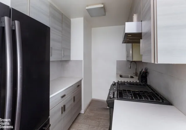 5th image of 61 W 62Nd St #8H, New York City, NY 10023 | MLS# RLS20036067