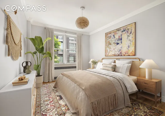 1st image of 305 W 52Nd St, New York City, NY 10019