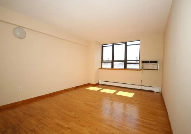 Photo 2 of Condo for sale at 300 Cathedral Pkwy #19J, New York, NY 10026 | MLS# RLS20036297 | Listing updated on 2025-12-21