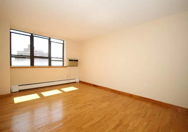 Photo 3 of House for sale at 300 Cathedral Pkwy #19J, New York, NY 10026 | MLS# RLS20036297 | Listing updated on 2025-12-21
