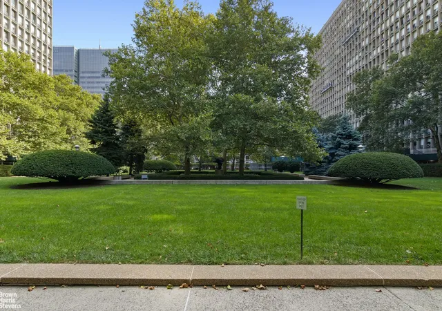 5th image of 300 E 33Rd St #2L, New York City, NY 10016 | MLS# RLS20036770
