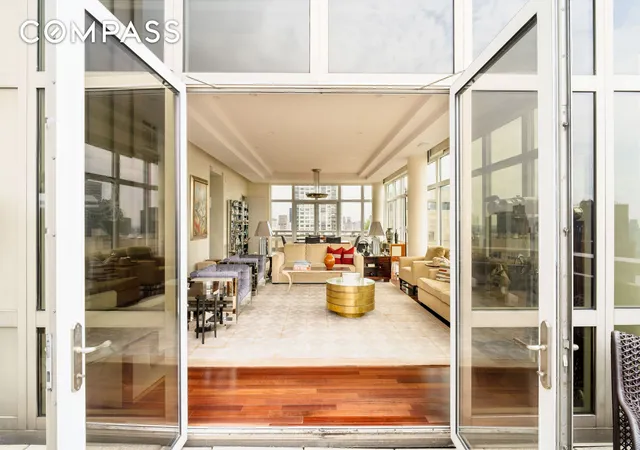 Listing Photo 5 - Condo for sale in building located at 300 E 55Th St, New York City, NY 10022 - Unit #PH1C