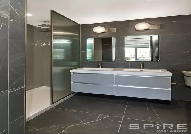 Photo 4 of House for sale at 533 E 12Th St #PH2, New York, NY 10009 | MLS# RLS20037531 | Listing updated on 2025-10-22