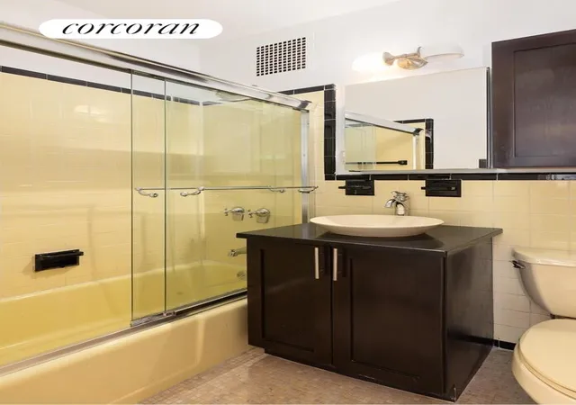 Listing Photo 4 - Condo for sale in building located at 161 W 76Th St, New York City, NY 10023 - Unit #3F
