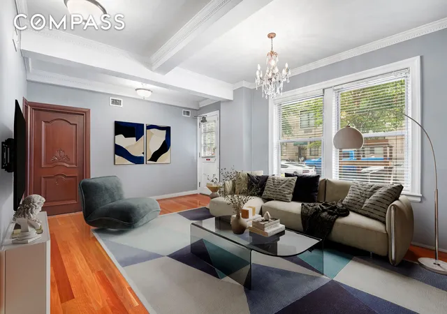 Photo 3 of Townhouse for sale at 975 Park Ave #1CD, New York, NY 10028 | MLS# RLS20037624 | Listing updated on 2025-12-26