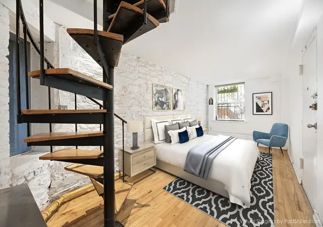 5th image of 335 W 21St St, New York City, NY 10011