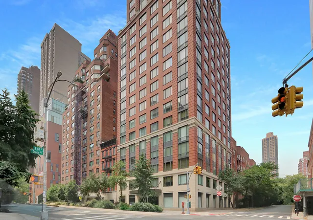 2nd image of 90 E End Ave, New York, NY 10028