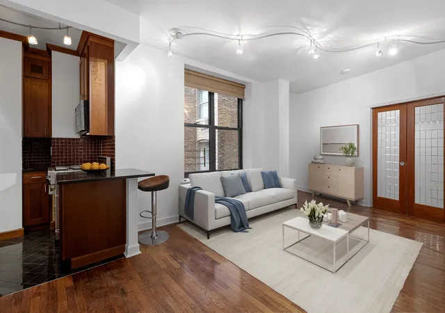 Listing Photo 2 - Condo for sale in building located at 112 W 72Nd St, New York City, NY 10023 - Unit #6G