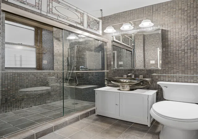 Listing Photo 5 - Condo for sale in building located at 112 W 72Nd St, New York City, NY 10023 - Unit #6G