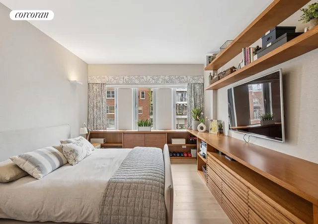 4th image of 200 E 62Nd St #16B, New York, NY 10065 | MLS# RLS20038333