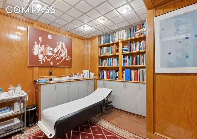 Photo 3 of House for sale at 25 Central Park W #1F, New York, NY 10023 | MLS# RLS20038533 | Listing updated on 2026-04-02