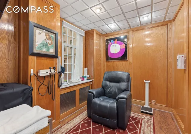 Photo 4 of House for sale at 25 Central Park W #1F, New York, NY 10023 | MLS# RLS20038533 | Listing updated on 2026-04-02
