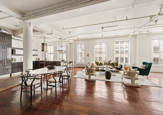 Photo 2 of Single family home for sale at 9 Murray St #5SE, New York, NY 10007 | MLS# RLS20038561 | Listing updated on 2026-07-05