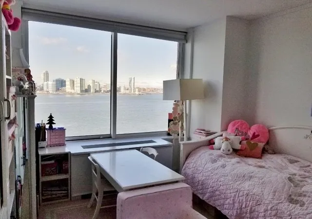 4th image of 212 Warren St #12-E, New York City, NY 10282 | MLS# RLS20038570