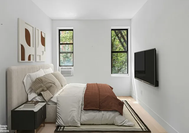 Photo 3 of House for sale at 63 W 107th Street #24, New York, NY 10025 | MLS# RLS20039009 | Listing updated on 2025-10-08