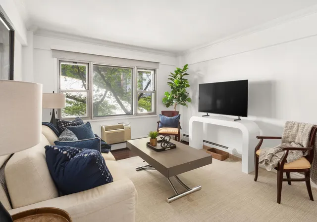 Photo 1 of House for sale at 40 Sutton Pl #3F, New York, NY 10022 | MLS# RLS20039049 | Listing updated on 2026-01-08