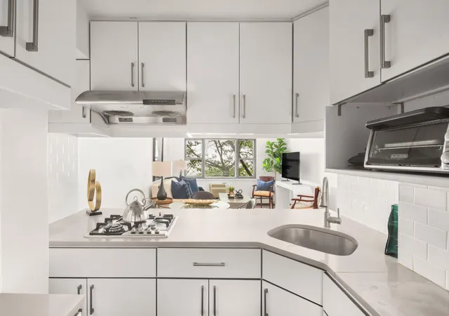 Photo 4 of House for sale at 40 Sutton Pl #3F, New York, NY 10022 | MLS# RLS20039049 | Listing updated on 2026-01-08