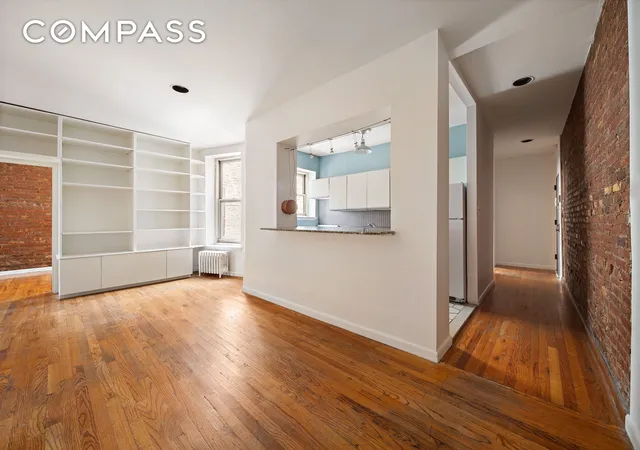 Listing Photo 2 - Condo for sale in building located at 25 Charles St, New York City, NY 10014 - Unit #4C