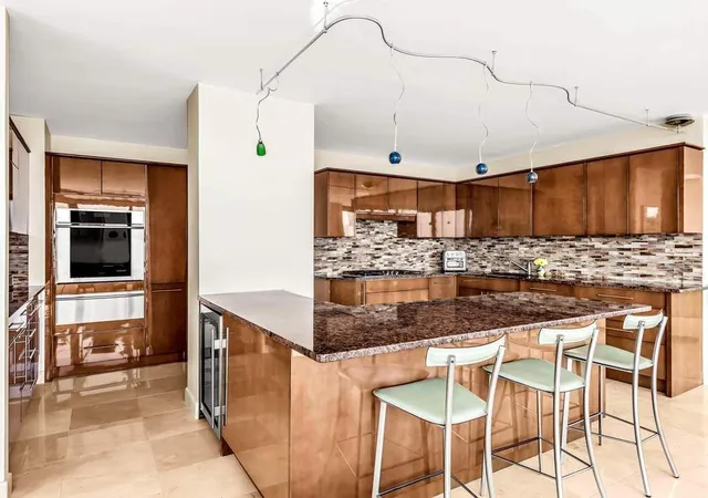 Photo 4 of House for sale at 415 E 37th Street #30AC, New York, NY 10016 | MLS# RLS20039124 | Listing updated on 2025-12-04