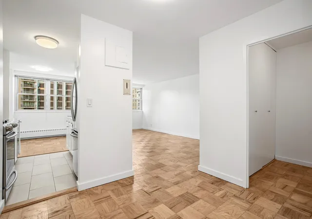 2nd image of 75 Henry St #5J, Brooklyn, NY 11201 | MLS# RLS20039445